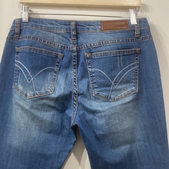 William Rast Boyfriend in Mid Blue Wash Distressed 28 - Picture 8 of 13